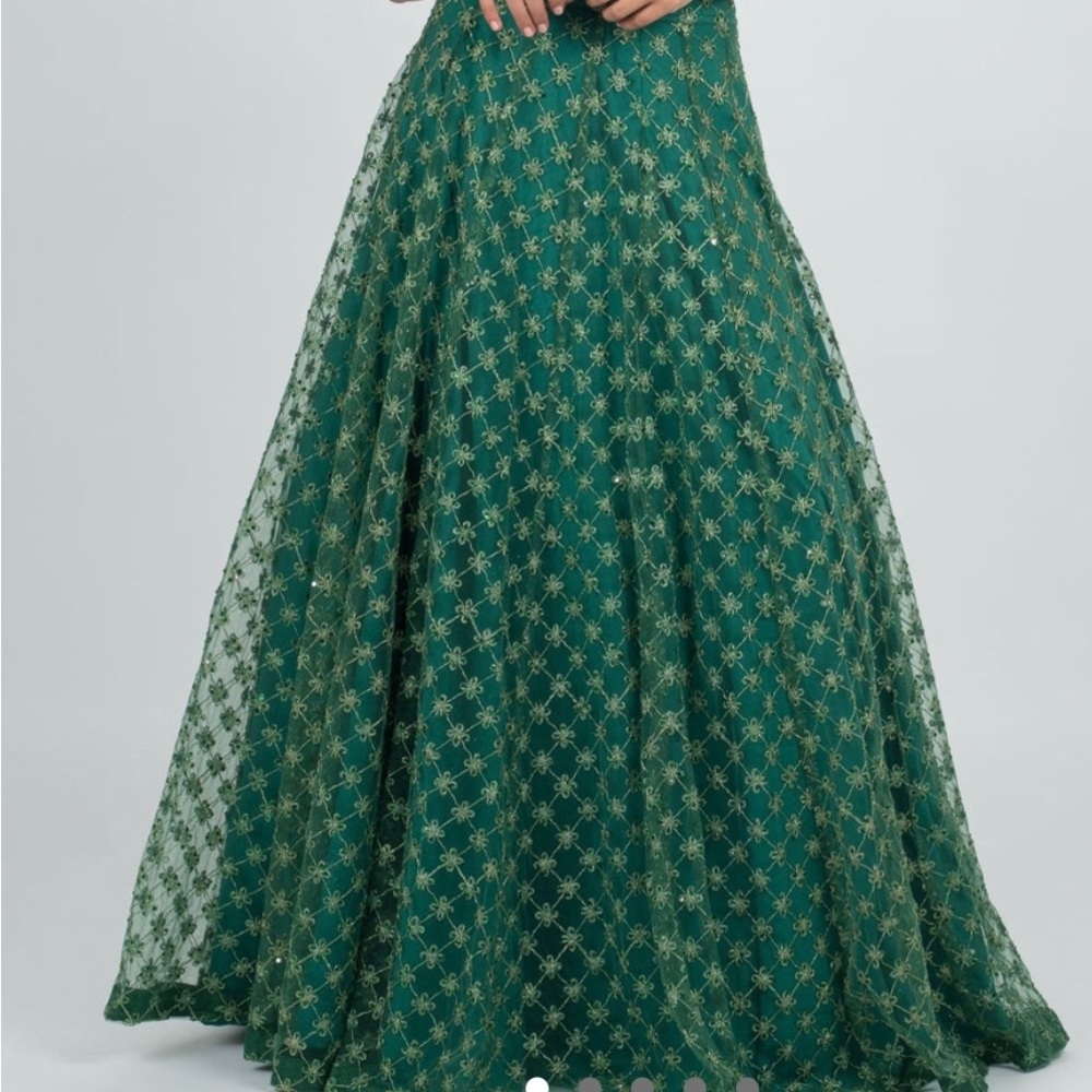 Selling this brand new Emerald Lengha